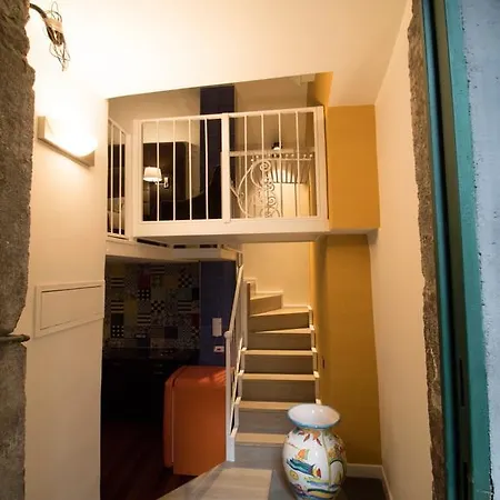 Apartment Chiaia 32